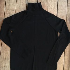 Gap fine merino wool women’s turtleneck sweater